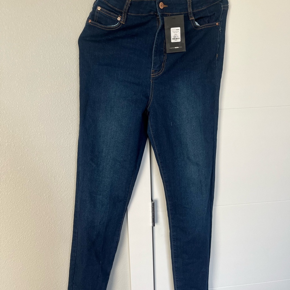 Women's Dark Blue Jeans